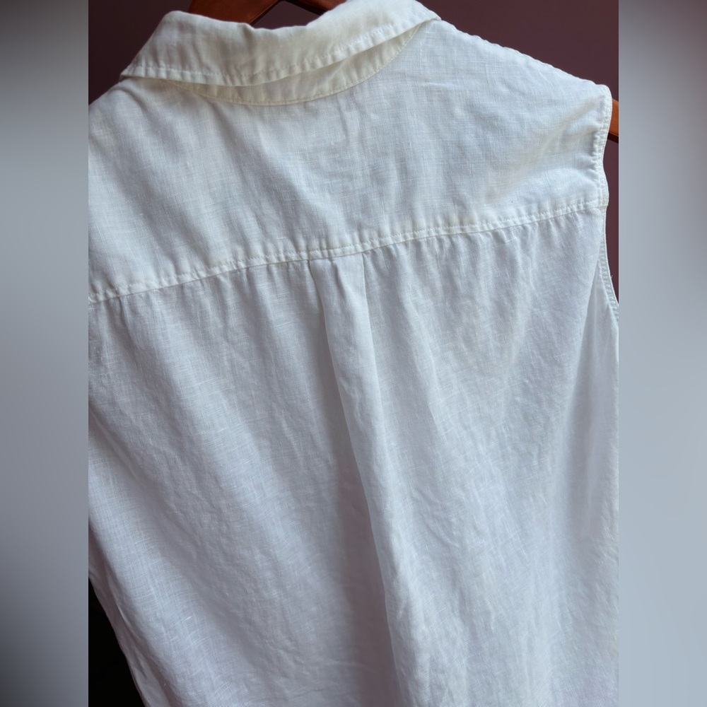 Uniqlo linen sleeveless top - Picture 8 of 9